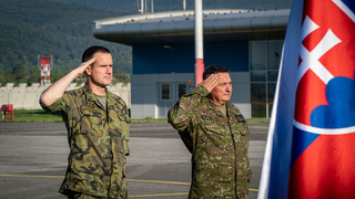 Generál Řehka navštívil vojáky na Slovensku