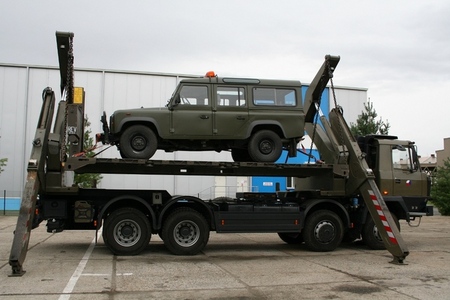 Side loader