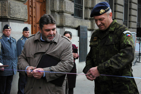 Author Jindrich Marek and Chief of the General Staff Vlastimil Picek opening the exhibition