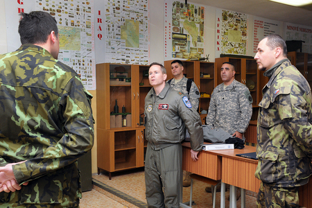 Visit to a classroom for education of engineers