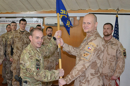 Letecká poradní jednotka v Kábulu pokračuje pod českým velením 