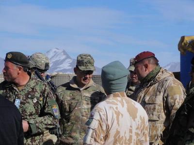 Generál Chinn navštívil české vojáky