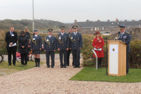 General Verner at his address with the project team members