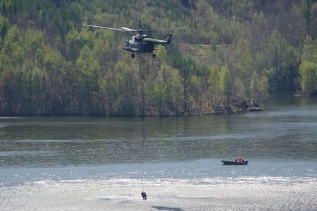 Saving of lives at a lake - training (Apr 2012, Czech Republic) 