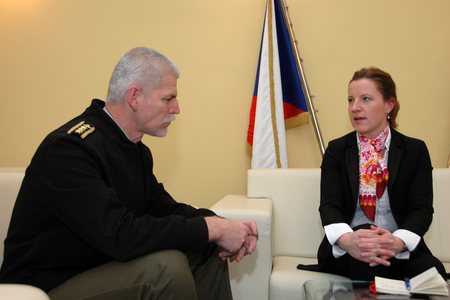 Chief of the General Staff Lieutenant General Petr Pavel and Minister of Defence Karolina Peake (2)