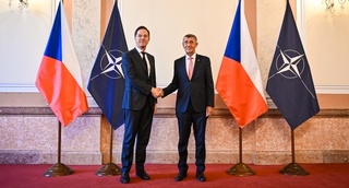 Ilustrační obrázek ke článkuPremiér Andrej Babiš jednal s generálním tajemníkem NATO Markem Ruttem