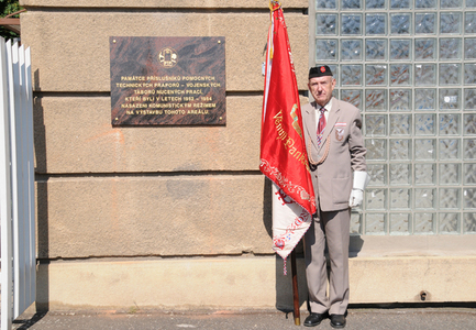 Guard of Honour at the memorial plaque, at Juliska in Prague