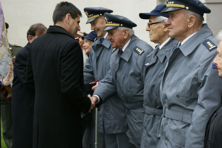 Medals to veterans from Czech Deputy Defence Minister Hrbata 