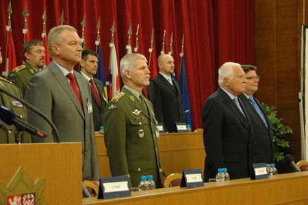 (from the left front) Deputy Vlastimil Picek, General Petr Pavel, President Vaclav Klaus, Minister Alexandr Vondra