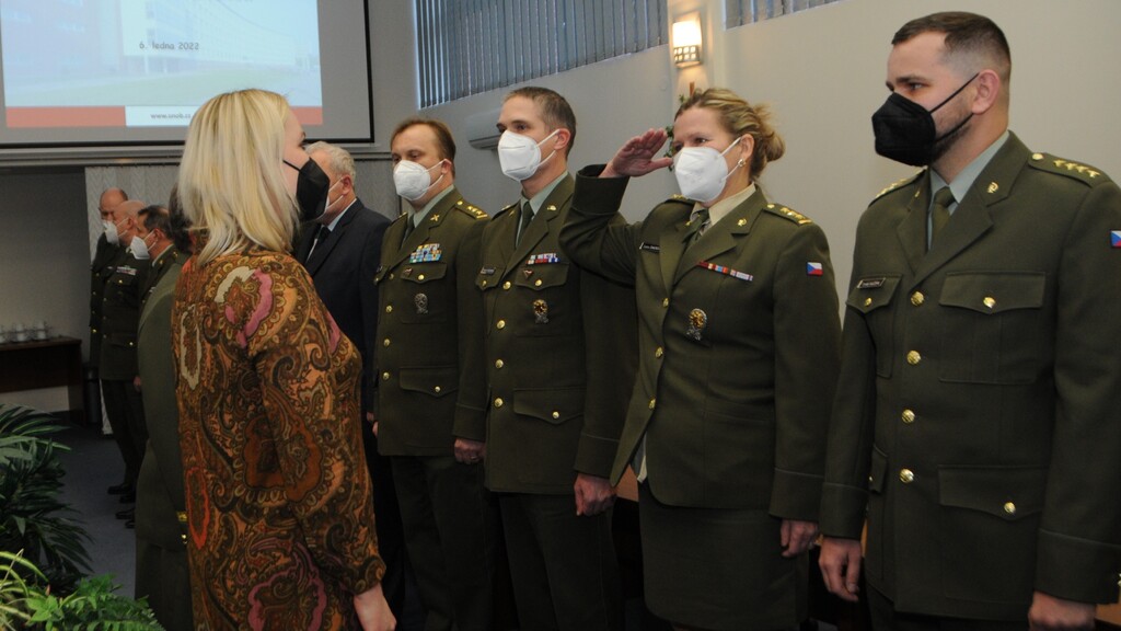 Minister Černochová highly valued research and increased enrolment at University of Defence 
