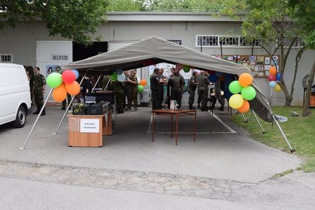 Charitativní odpoledne na základně Film City