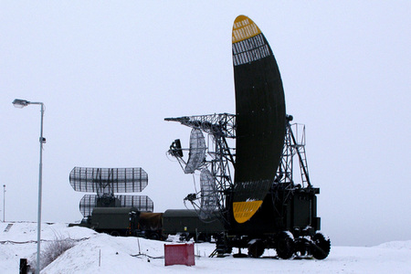 In front is a height radar PRV-17 at a combat part of the 6th Radiotechnical Company at Plana, and in the rear is a surveillance radar P-37